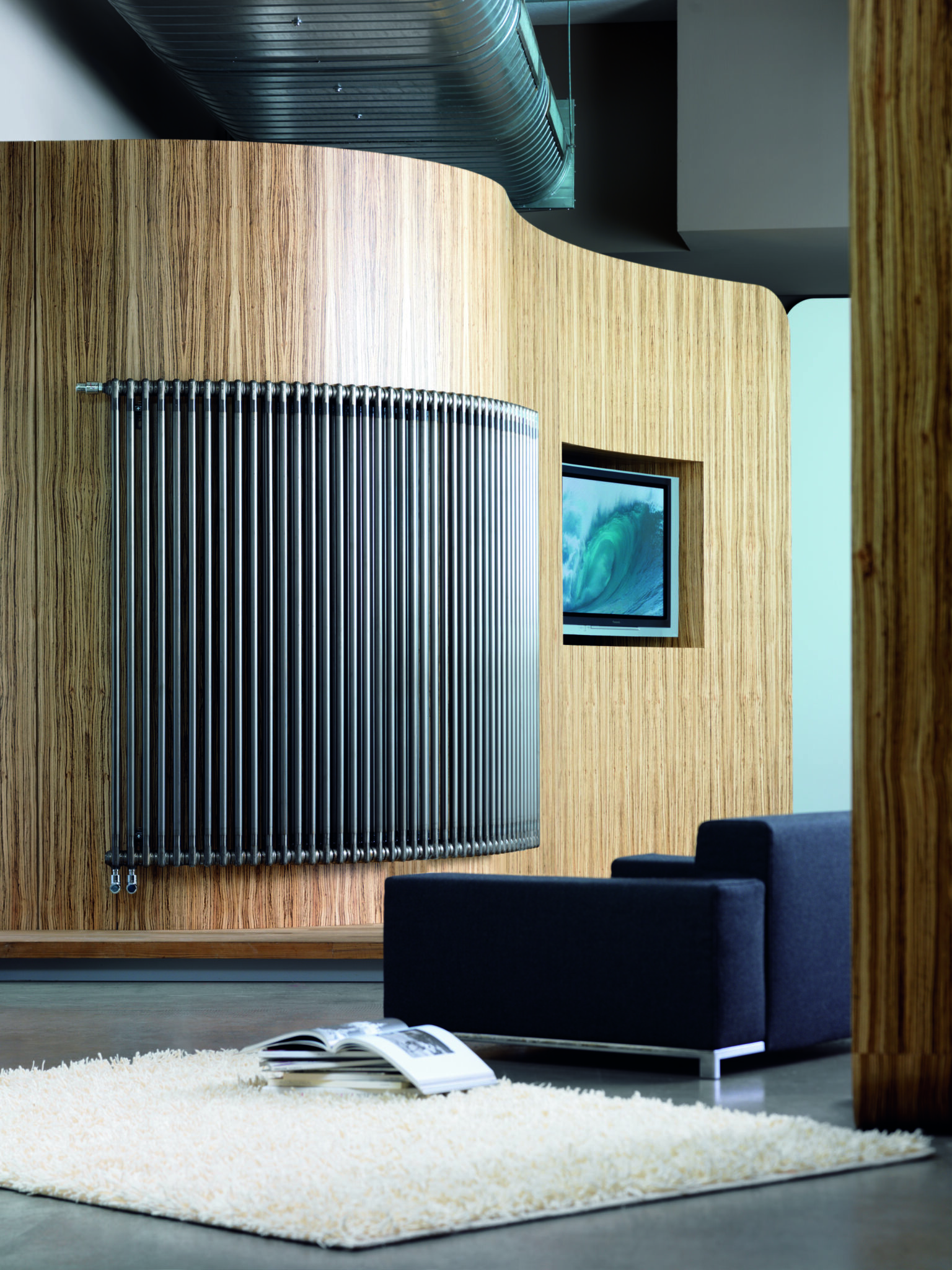 Zehnder_RAD_Charleston_connection_bottom_left_thermostat_bended_technoline_living