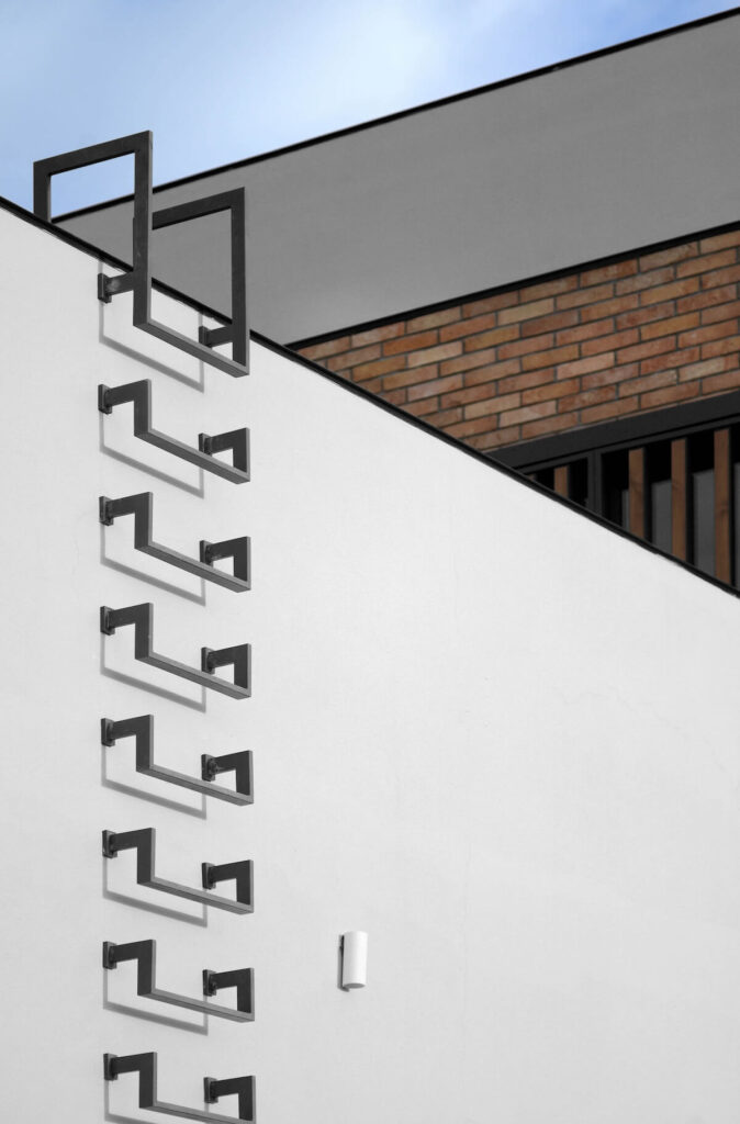 Koohsar 252, Alborz Province, Iran by Studio Davazdah, villa