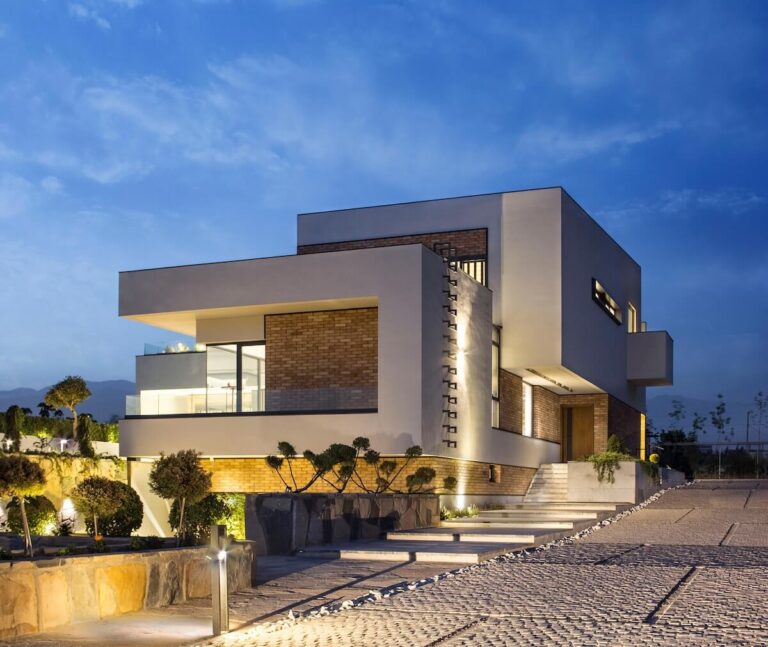 Koohsar 252, Alborz Province, Iran by Studio Davazdah, villa