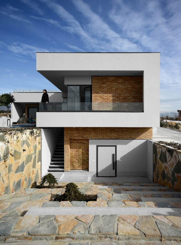 Koohsar 252, Alborz Province, Iran by Studio Davazdah, villa