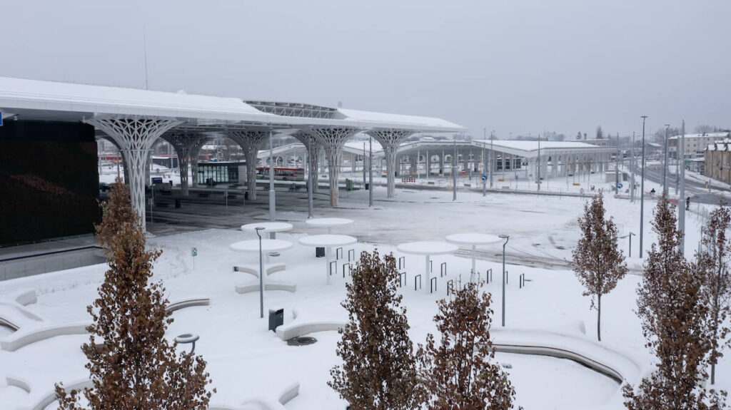 Metropolitní nádraží Lublin Polsko Tremend Studio
