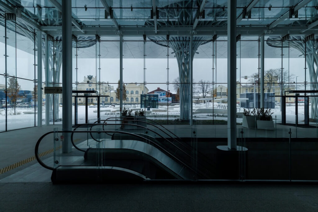 Metropolitní nádraží Lublin Polsko Tremend Studio