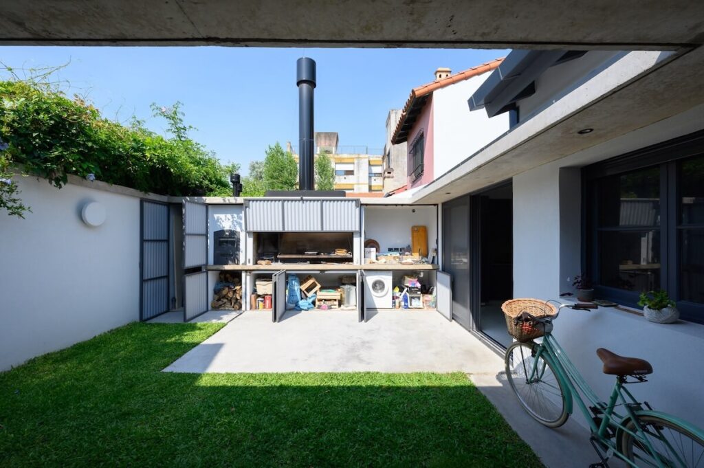 Vivienda SyS in La Lucila, Argentina by DRM estudio + RA-ARQ