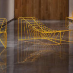 TOPOS je kolekce venkovního nábytku, která je oslavou středomořského bydlení a spojuje zkušenosti Zaha Hadid Architects s designem a zkušenostmi iSiMAR