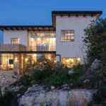 Rodinný dům, industriální okna.