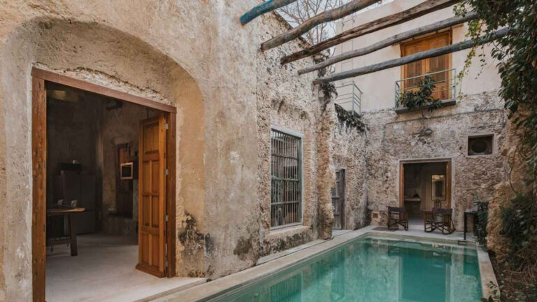 Renovace domu v historickém opevněném městě Campeche od Casa Zotz