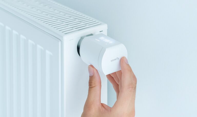 Chytré vytápění - chytrá hlavice Somfy