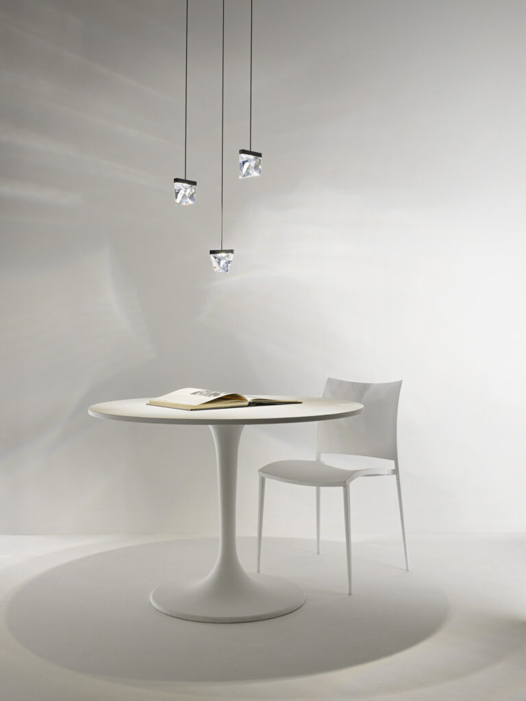 Závěsné světlo TRIPLA F41 by Formidable Studio & Desall