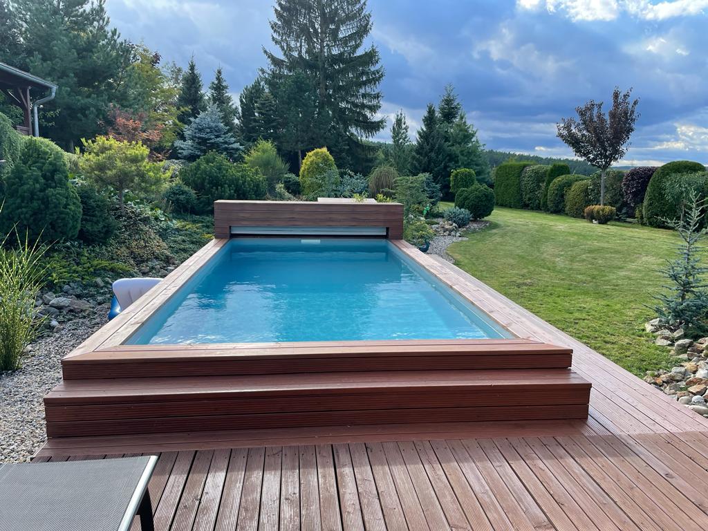 dřevěný bazén na zahradu