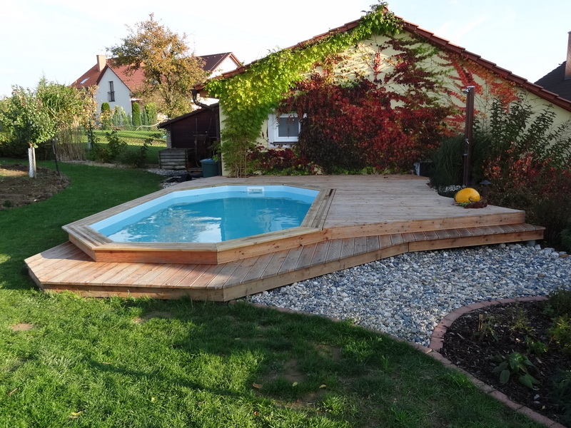 dřevěný bazén na zahradu